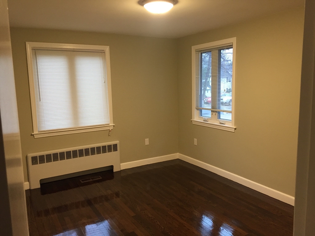 793 Dedham St, Newton