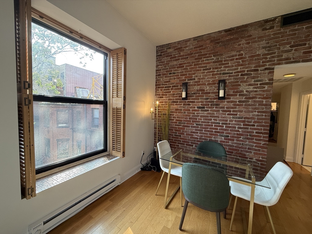 160 Commonwealth, Back Bay