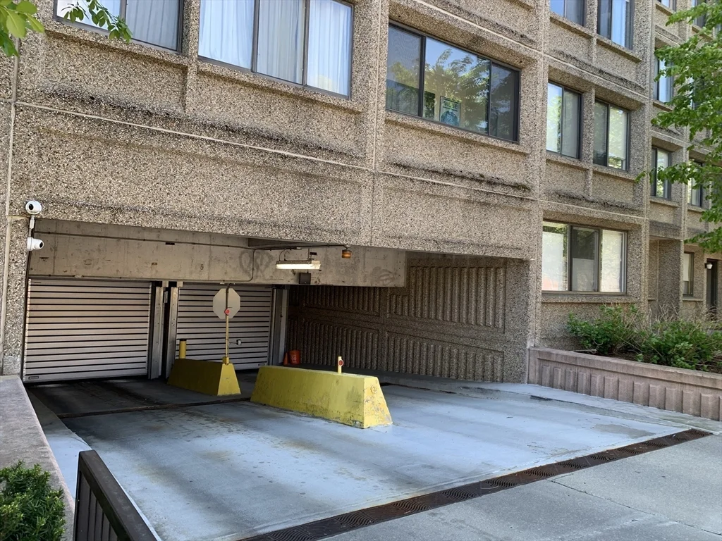 1731 Beacon St, Brookline