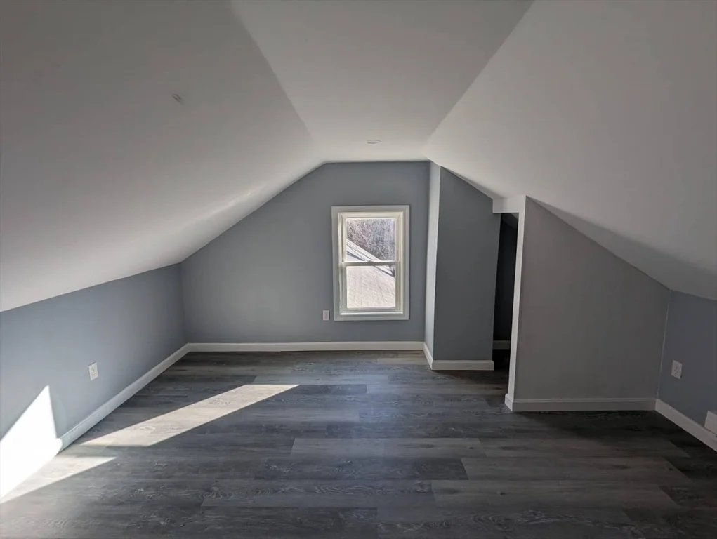 155 Centre Ave, Abington