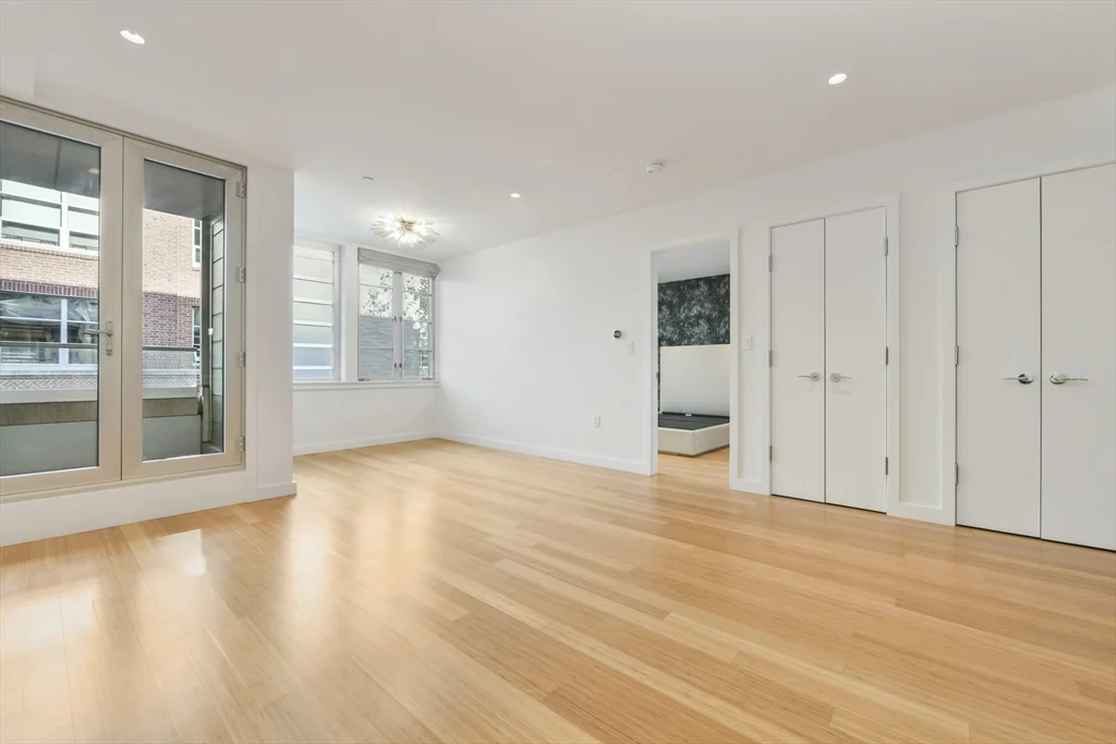 7 Warren Ave, South End