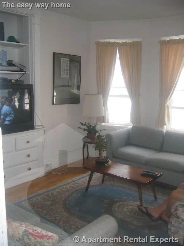 6 Westminster St, Teele Square