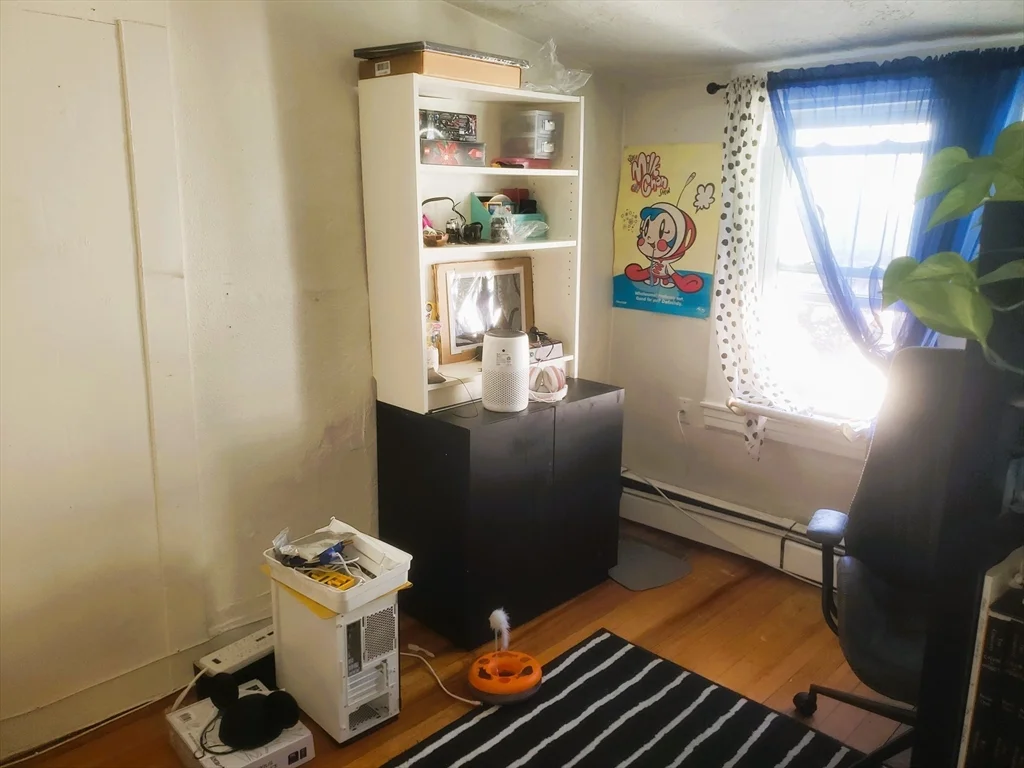 478 Medford St, Somerville