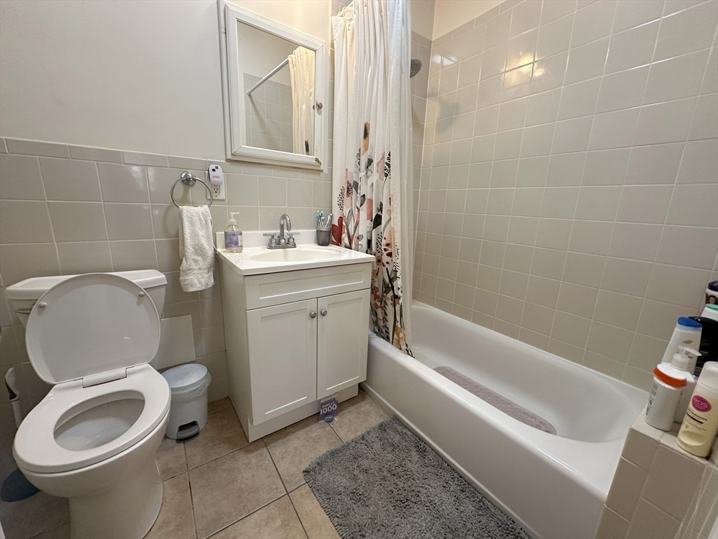 29 Queensberry St, Fenway