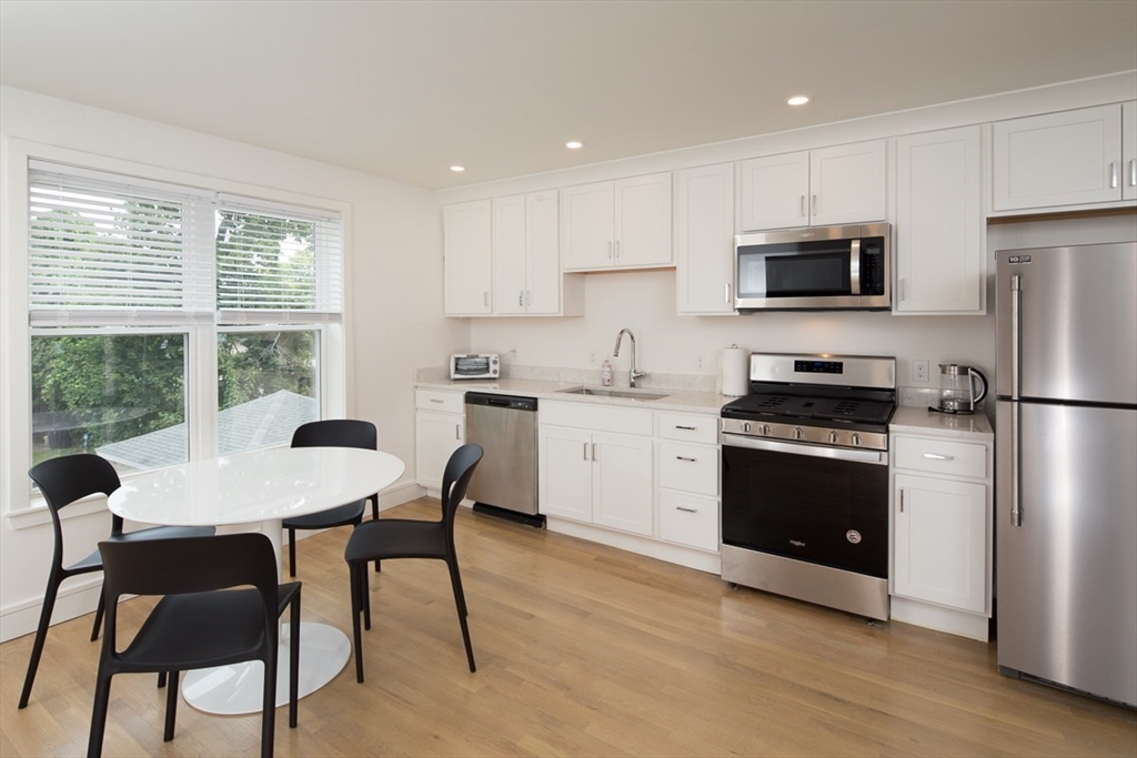 92 Brown St, Waltham