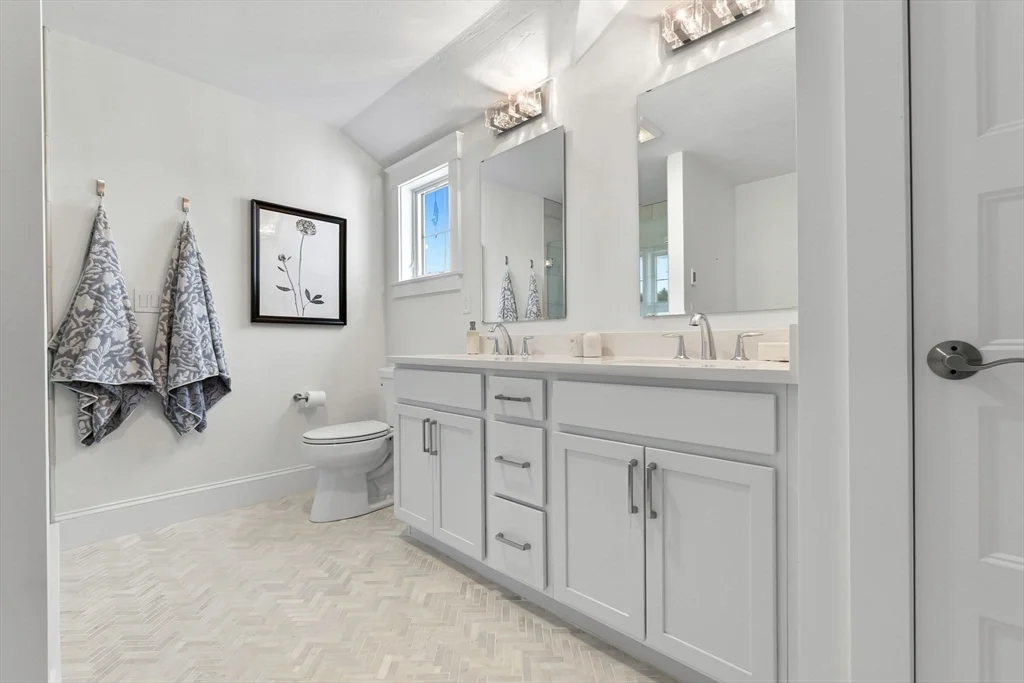 4 Gabaree Ct, Newburyport