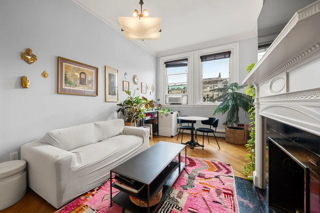 165 Beacon St, Back Bay