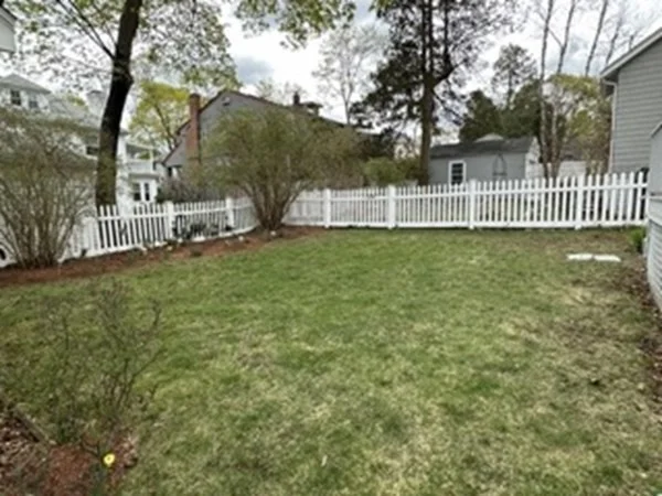 10 Bellevue Rd, Payson Park