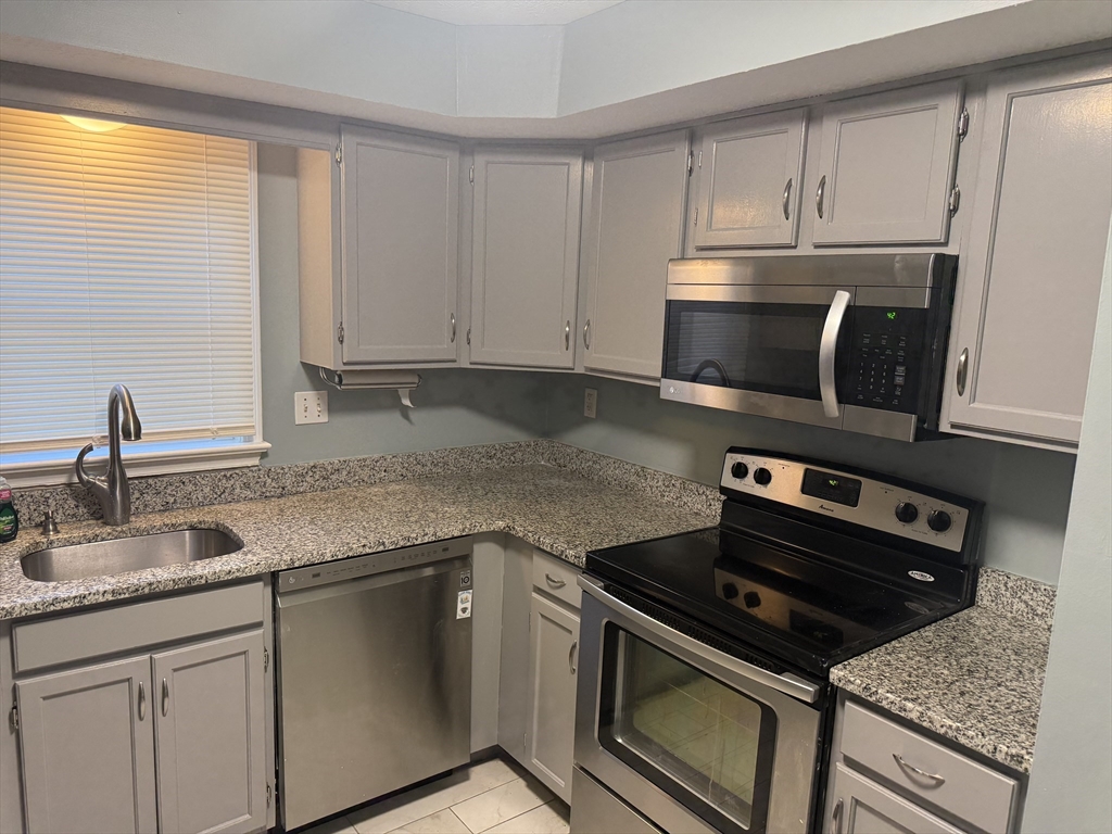 30 Cadogan Way, Nashua