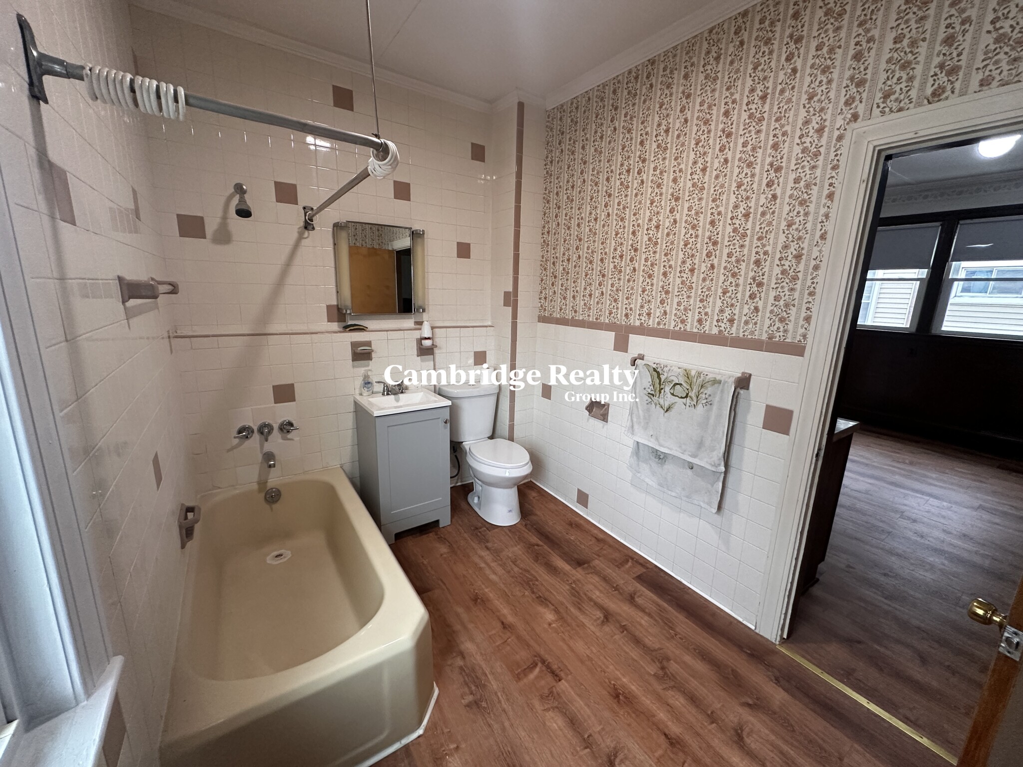 187 Nichols St, Everett