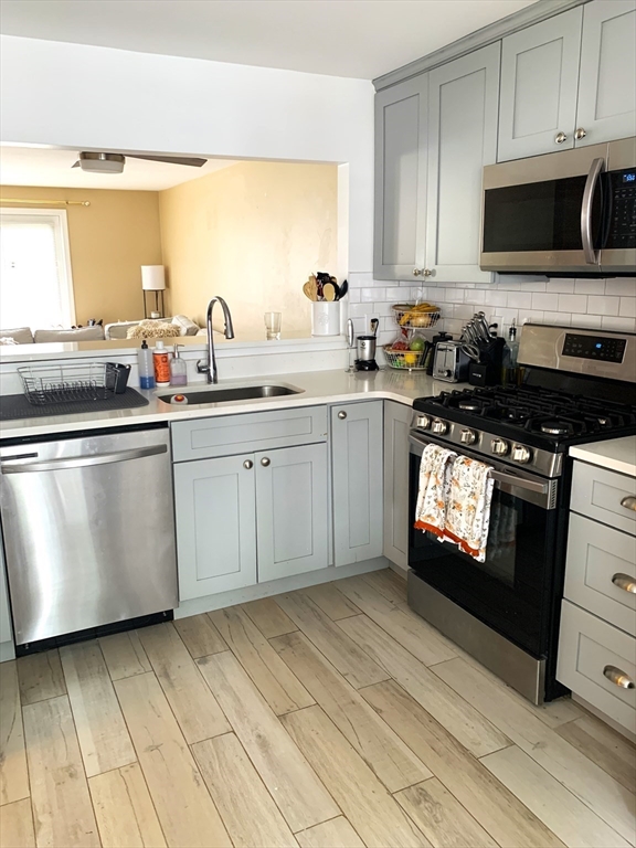 213 West 6th St, South Boston