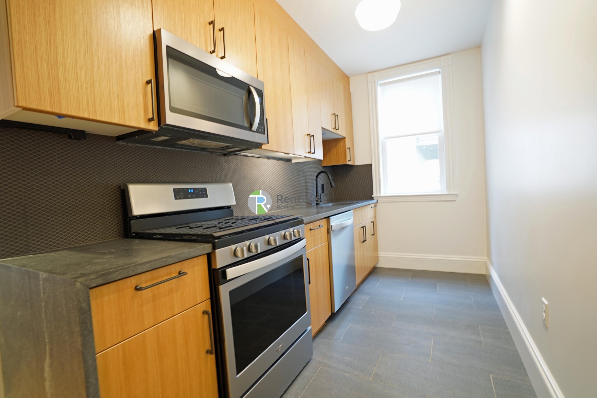 83 Gardner St, Allston