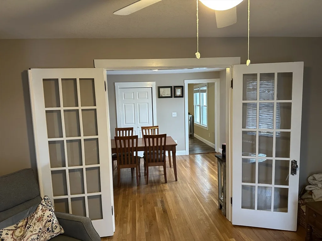 17 Leclair Terr, Chicopee