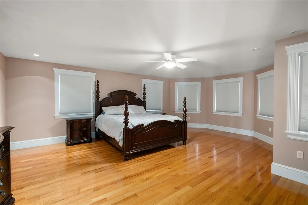 66 Forest Ave, Newton