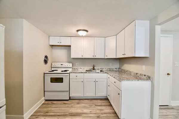 90 E Squantum, North Quincy