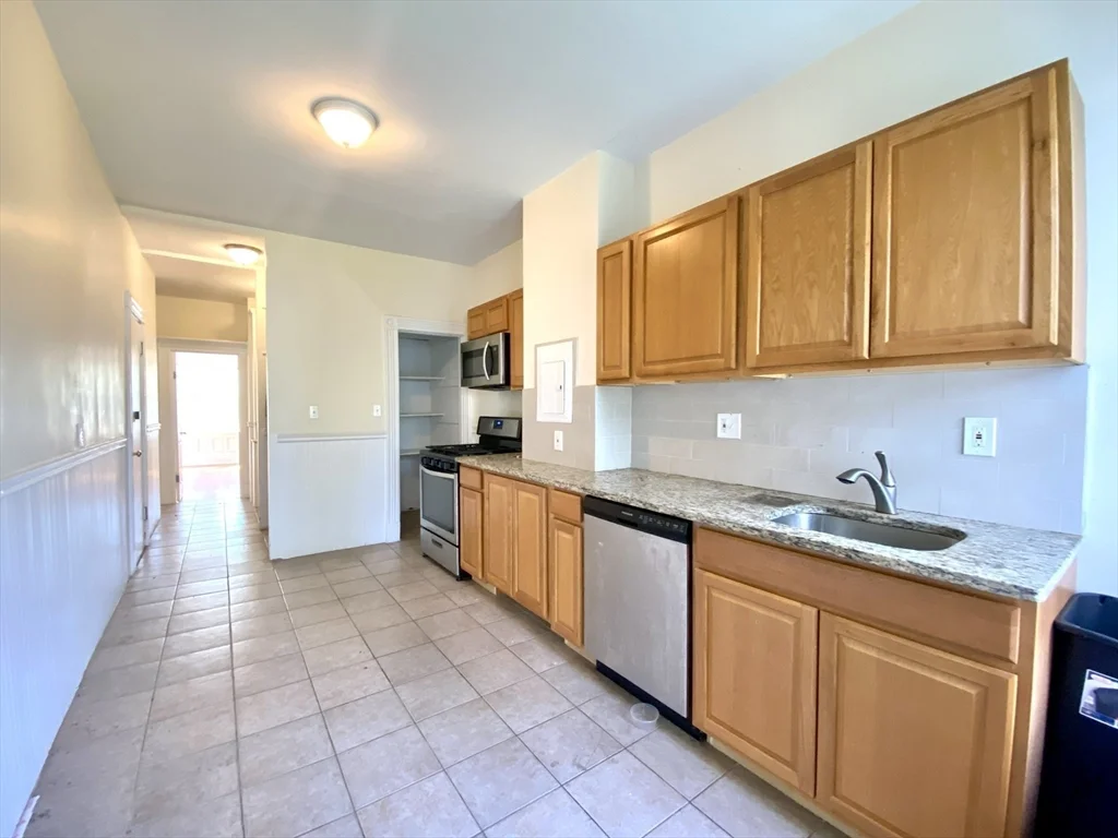 144 Coolidge St, Coolidge Corner
