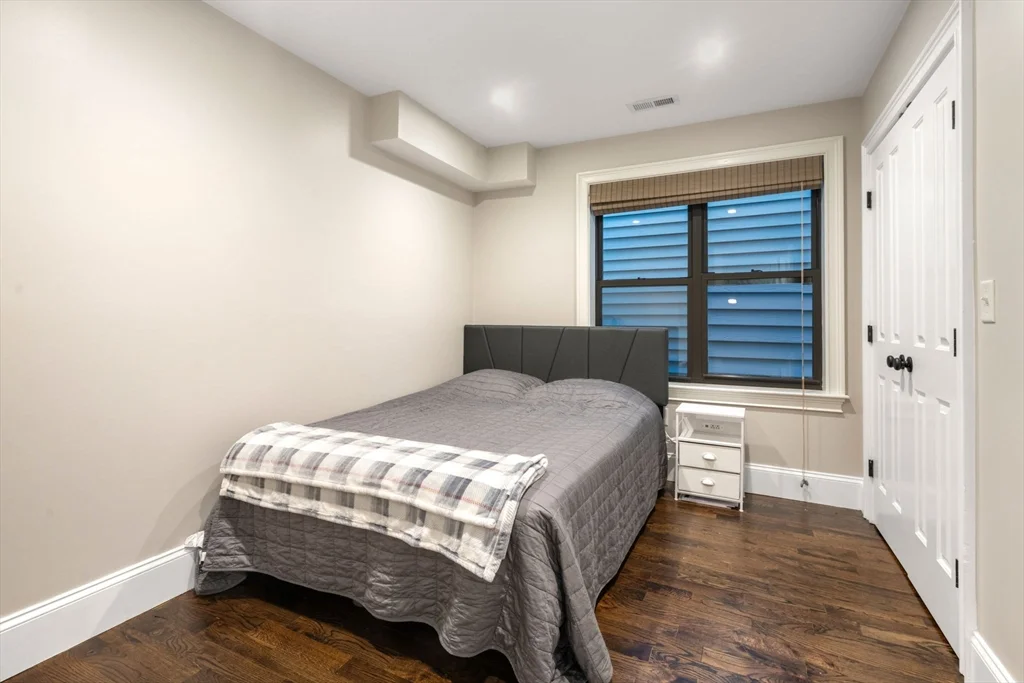 215 Athens St, South Boston