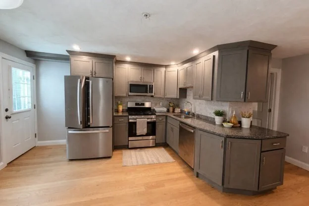 46 Church St, Hudson