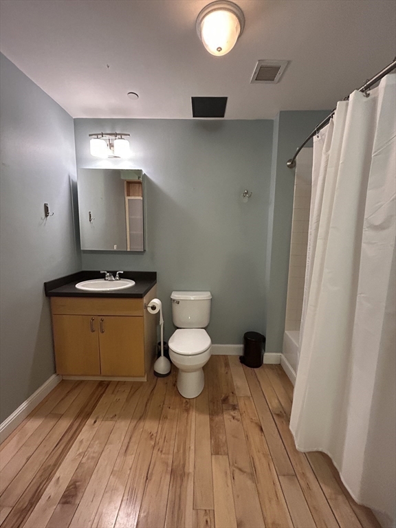 21 Wormwood St, Seaport District