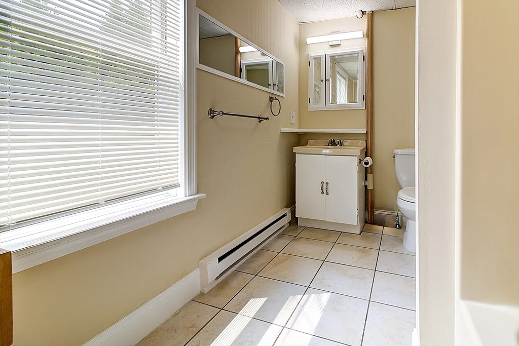 39a Ruggles, Franklin