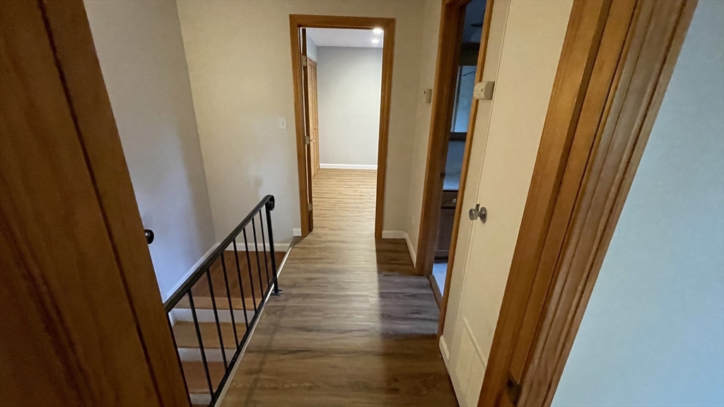 46 Village Hill Ln, Natick