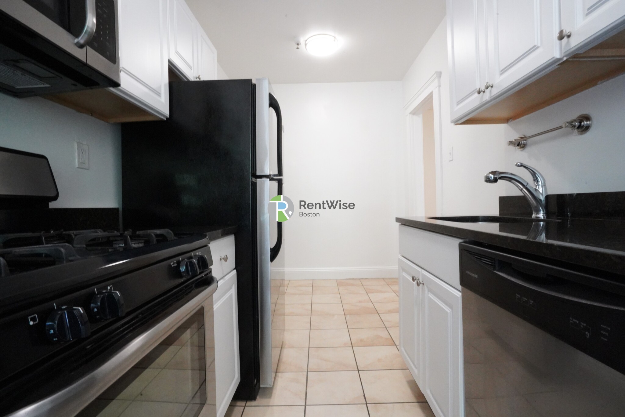 1848 Commonwealth Ave, Brighton