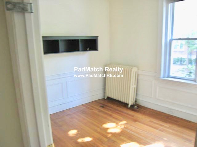 322 Saint Paul St, North Brookline
