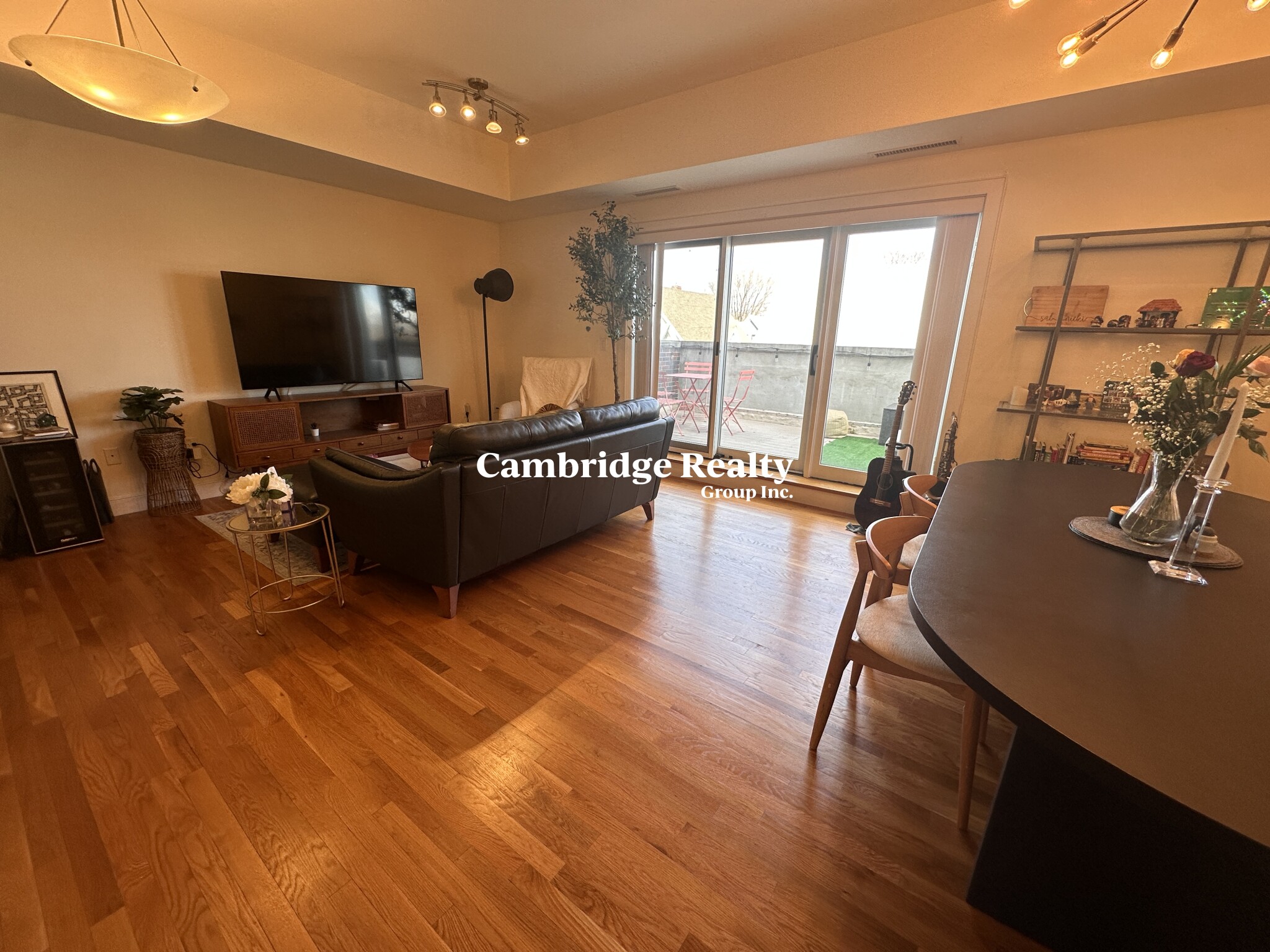 377 Summer St, Davis Square