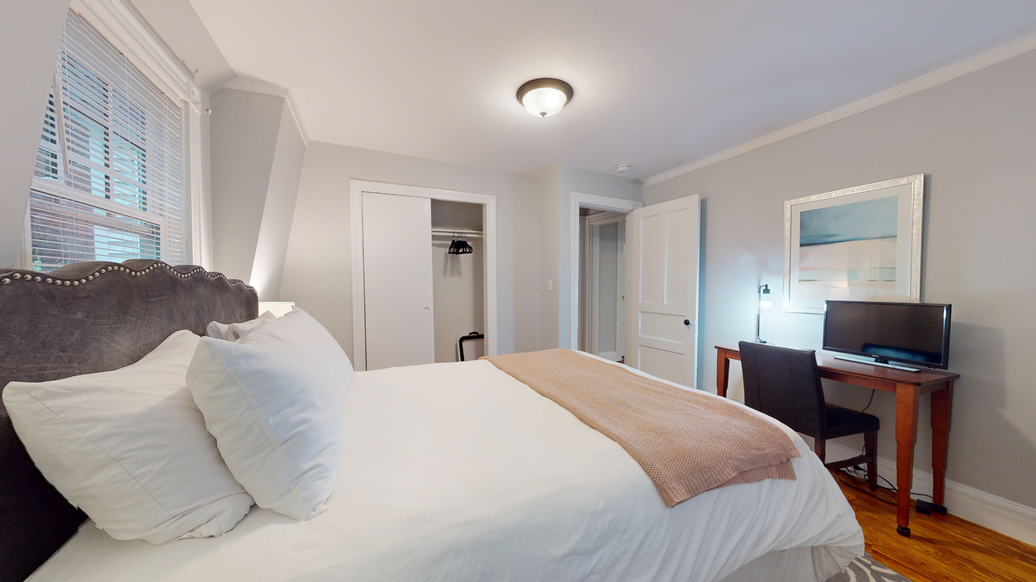 16 Linder Ter, Hunnewell Hill