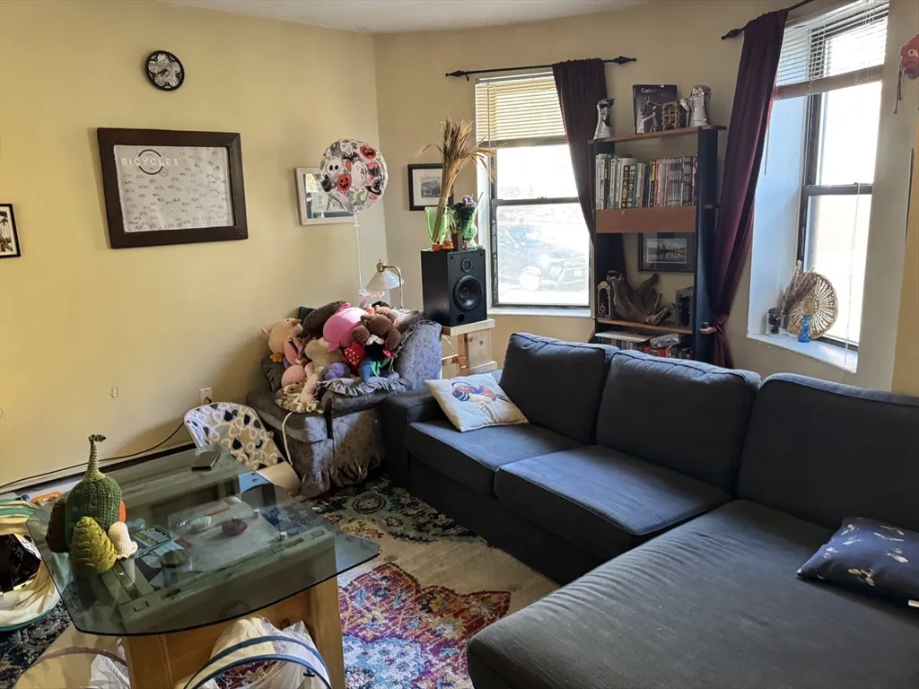 20 Linwood St, Roxbury