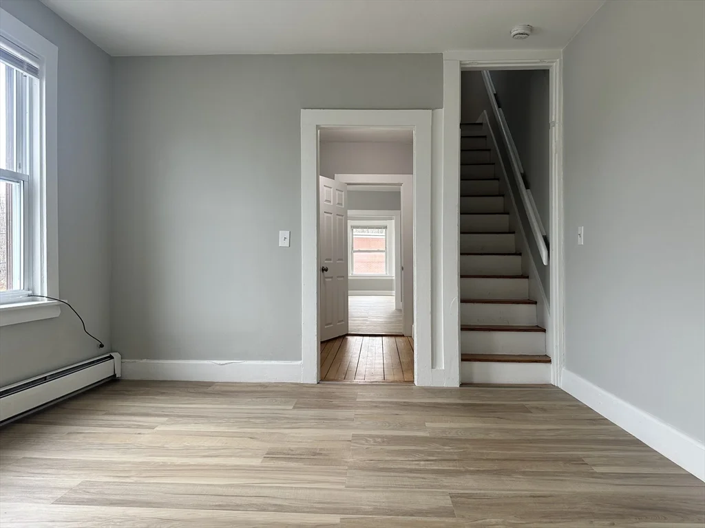 159 East Central St, Franklin