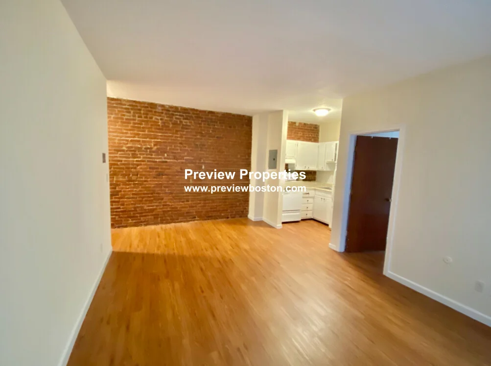 50 South Huntington Ave, Jamaica Plain