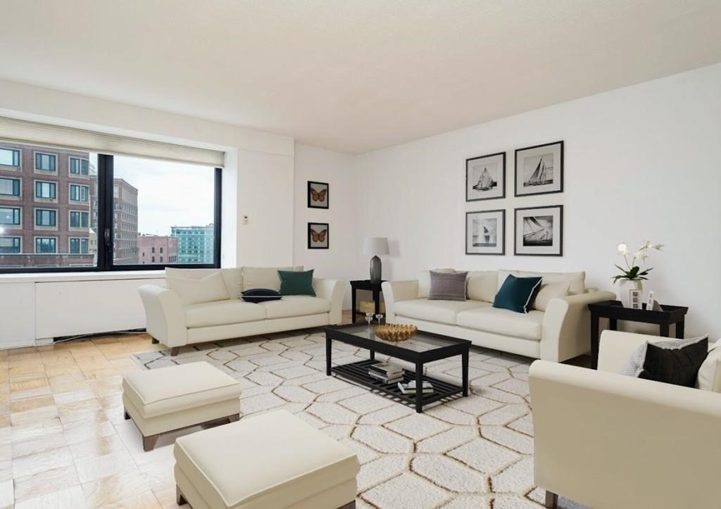 65 E India Row, Waterfront