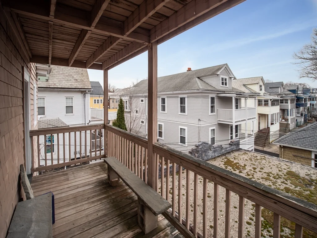 60 Powder House Blvd, Tufts
