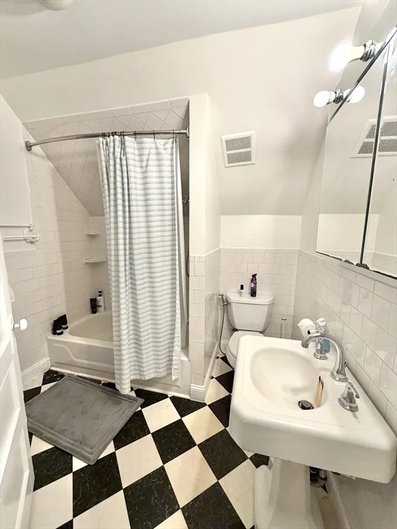 18 Winslow Rd, Coolidge Corner