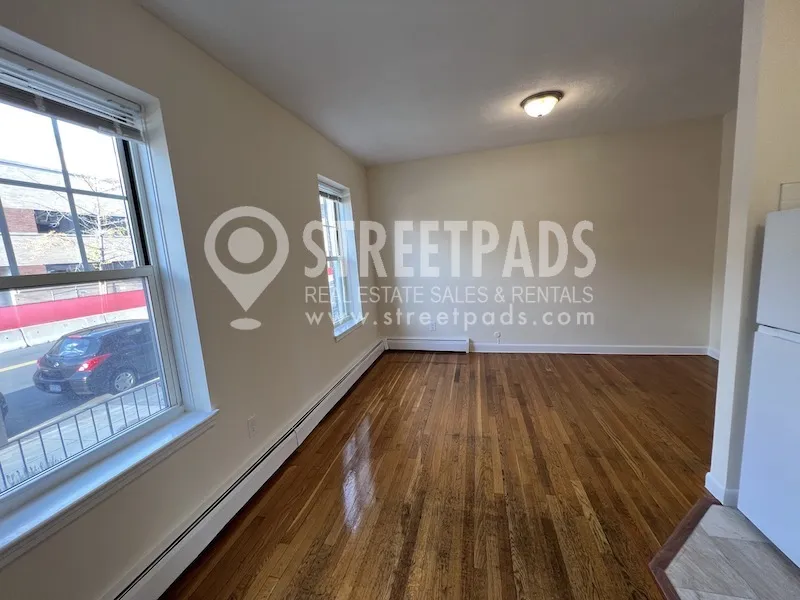 172 North Beacon St, Brighton