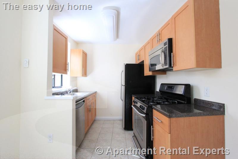 60 Brattle St, Harvard Square