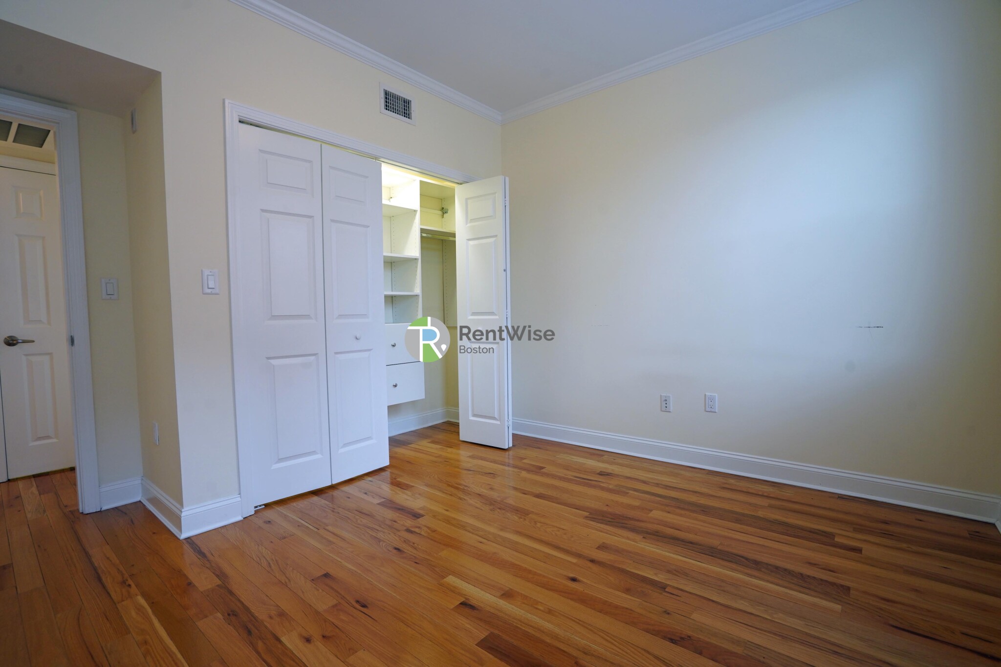 1 Chauncy St, Neighborhood Nine