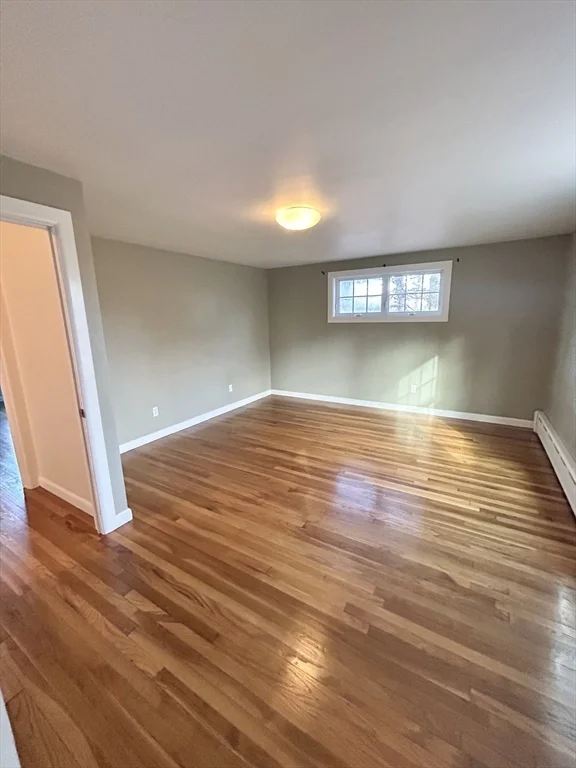 75 Marlboro Rd, Southborough