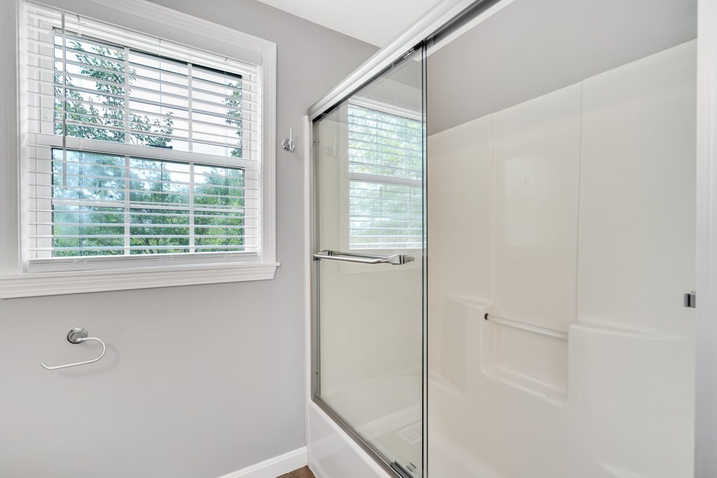 74 Juniper Ln, Tewksbury