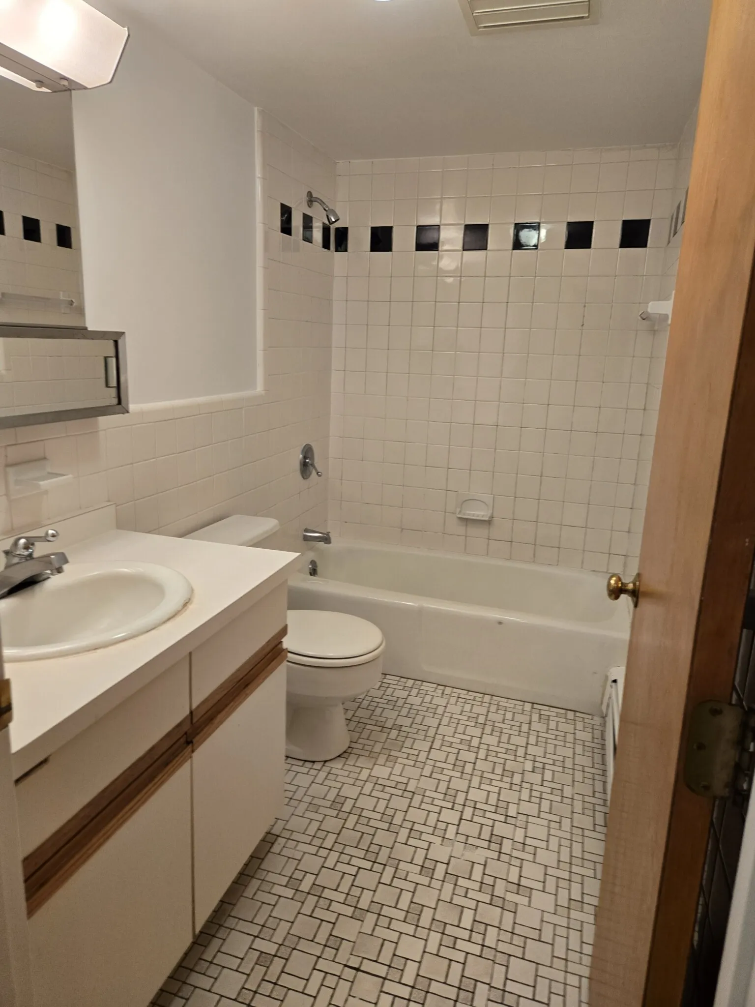 135 Florence St, Chestnut Hill