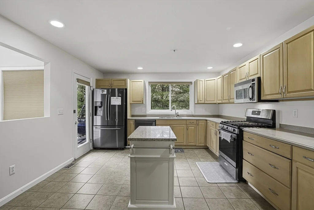 153 America Blvd, Ashland