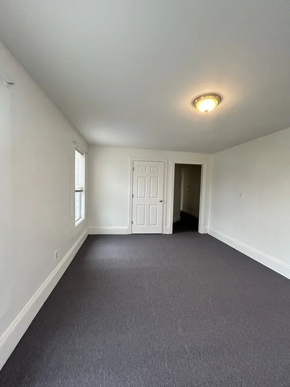 67 Pleasant St, Columbian Square