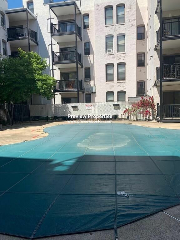 26 Commonwealth Ter, Brighton