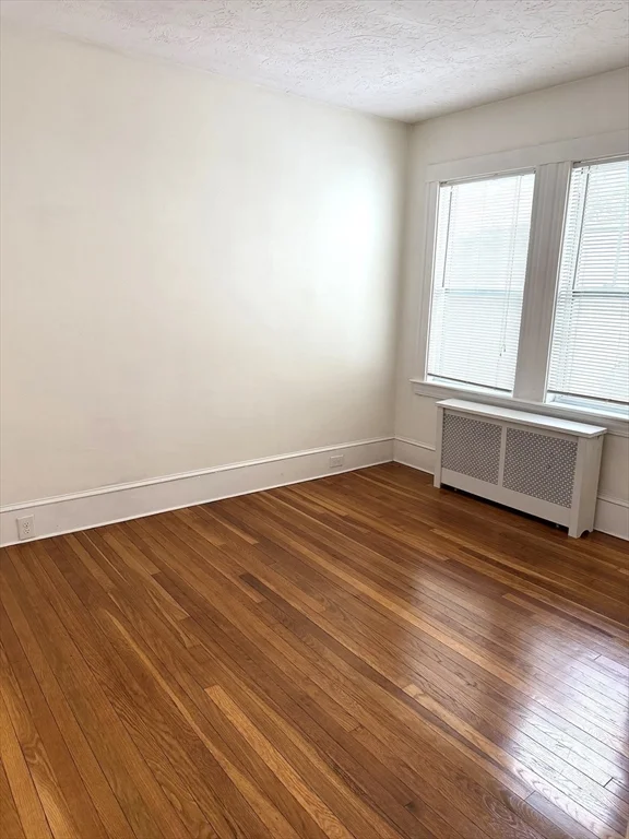 234 Brook Rd, Milton