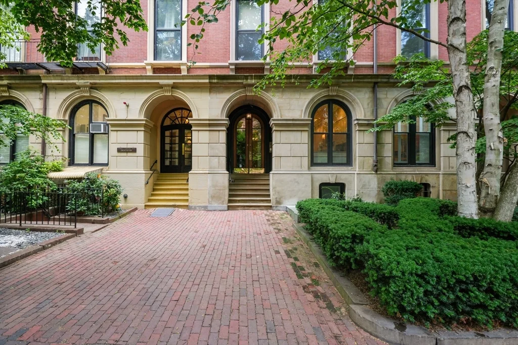28 Marlborough St, Back Bay
