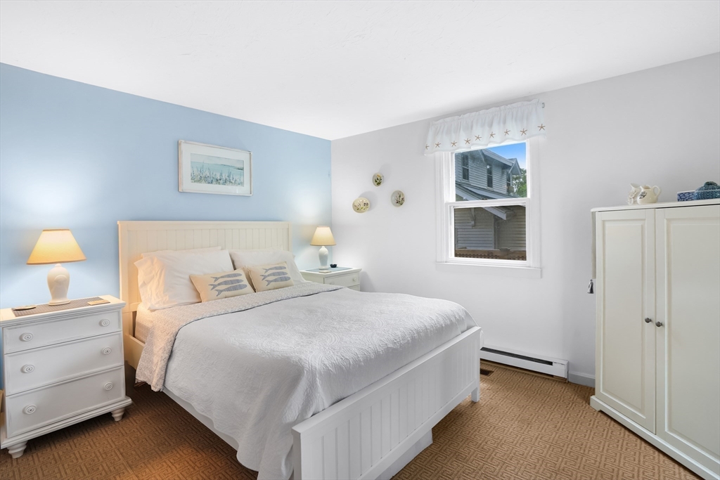 155 Skiff Ave, Tisbury