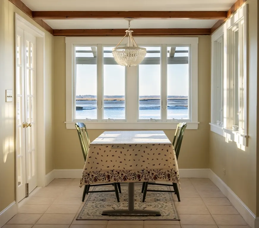 33 Eagle Hill Rd, Great Neck