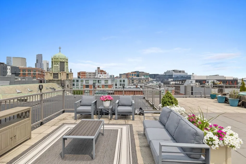 150 Dorchester Ave, South Boston