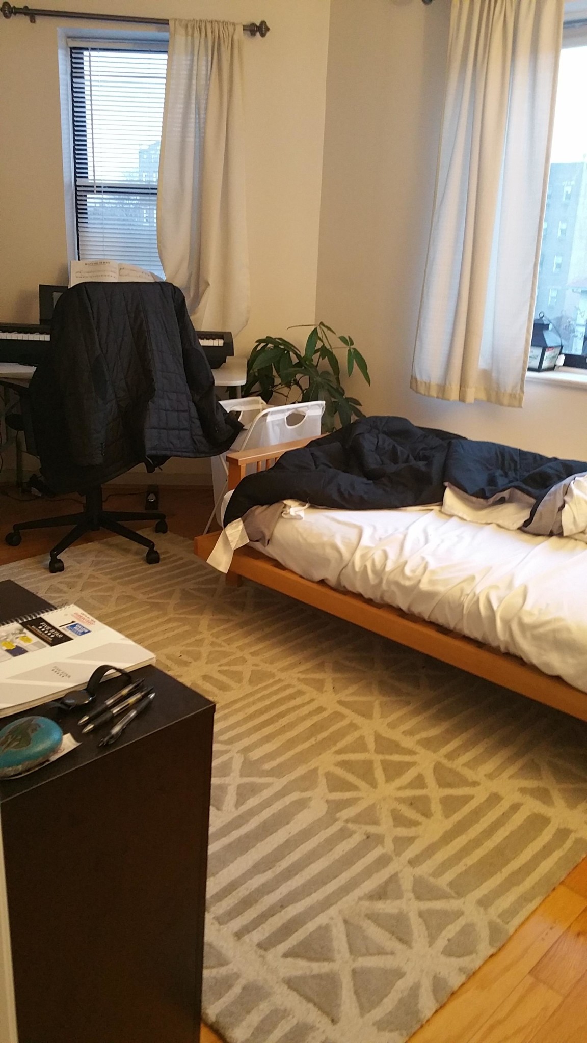 1933 Commonwealth Ave, Brighton